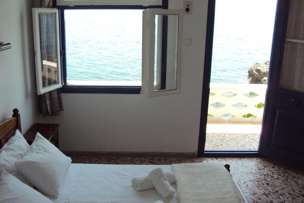 Chrisopetro Rooms Marathokampos Luaran gambar